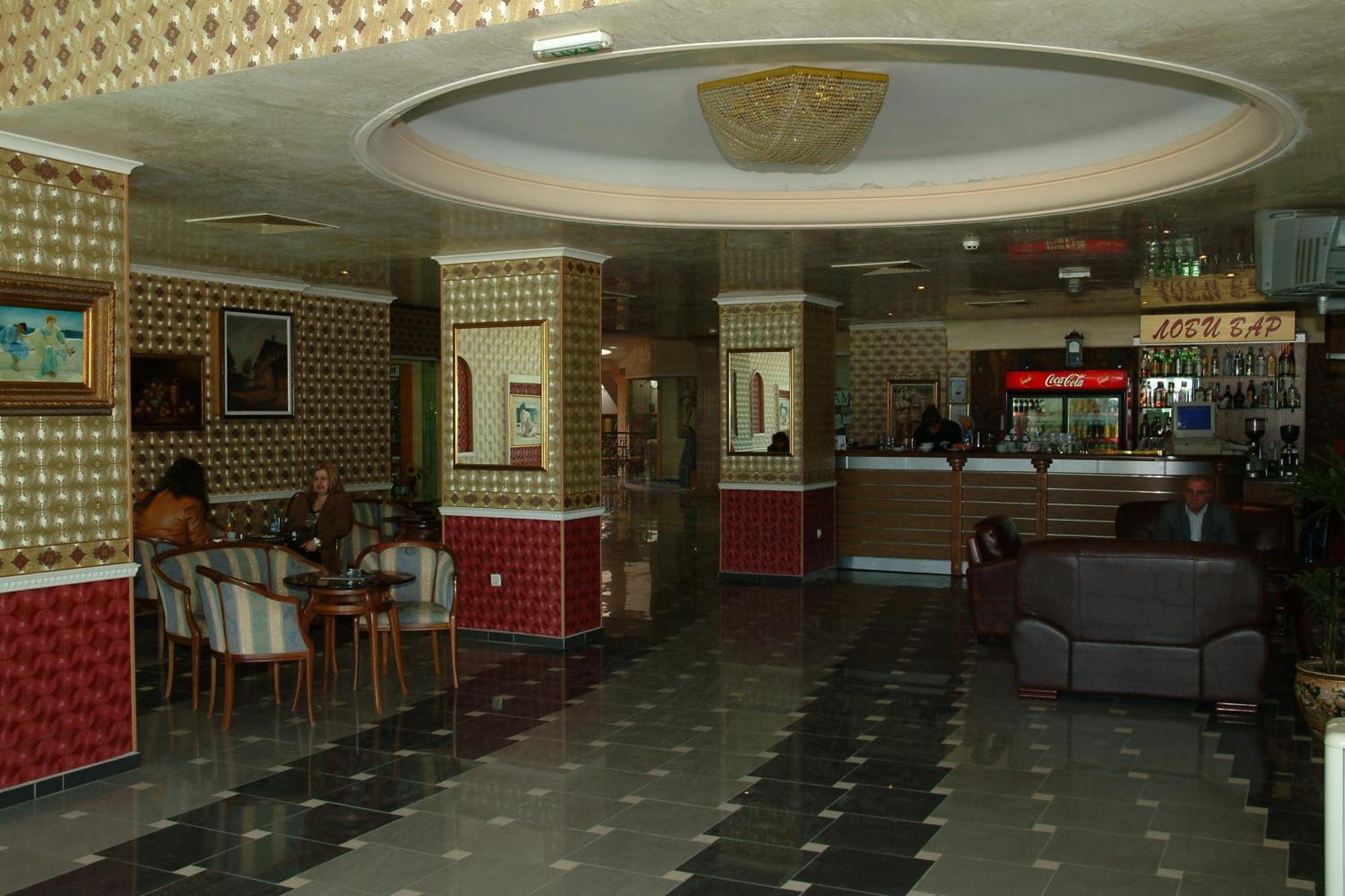 Hotel Dobrudja Dobritch Extérieur photo
